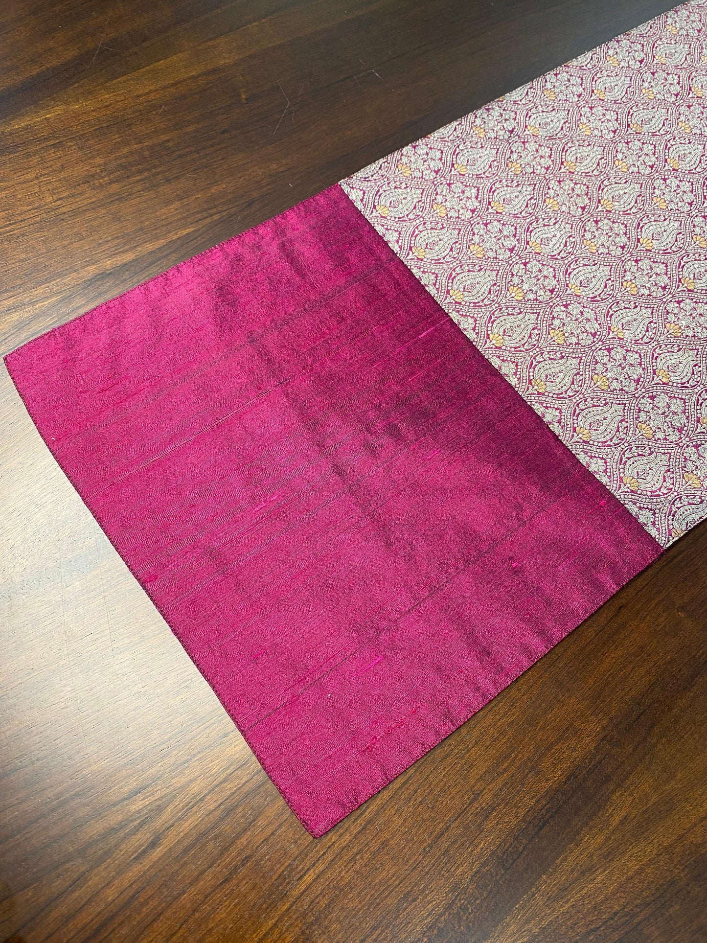KR - 35 Table Runner