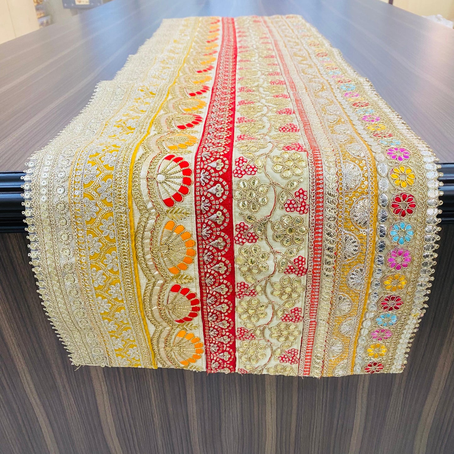 KR - 42 Table Runner