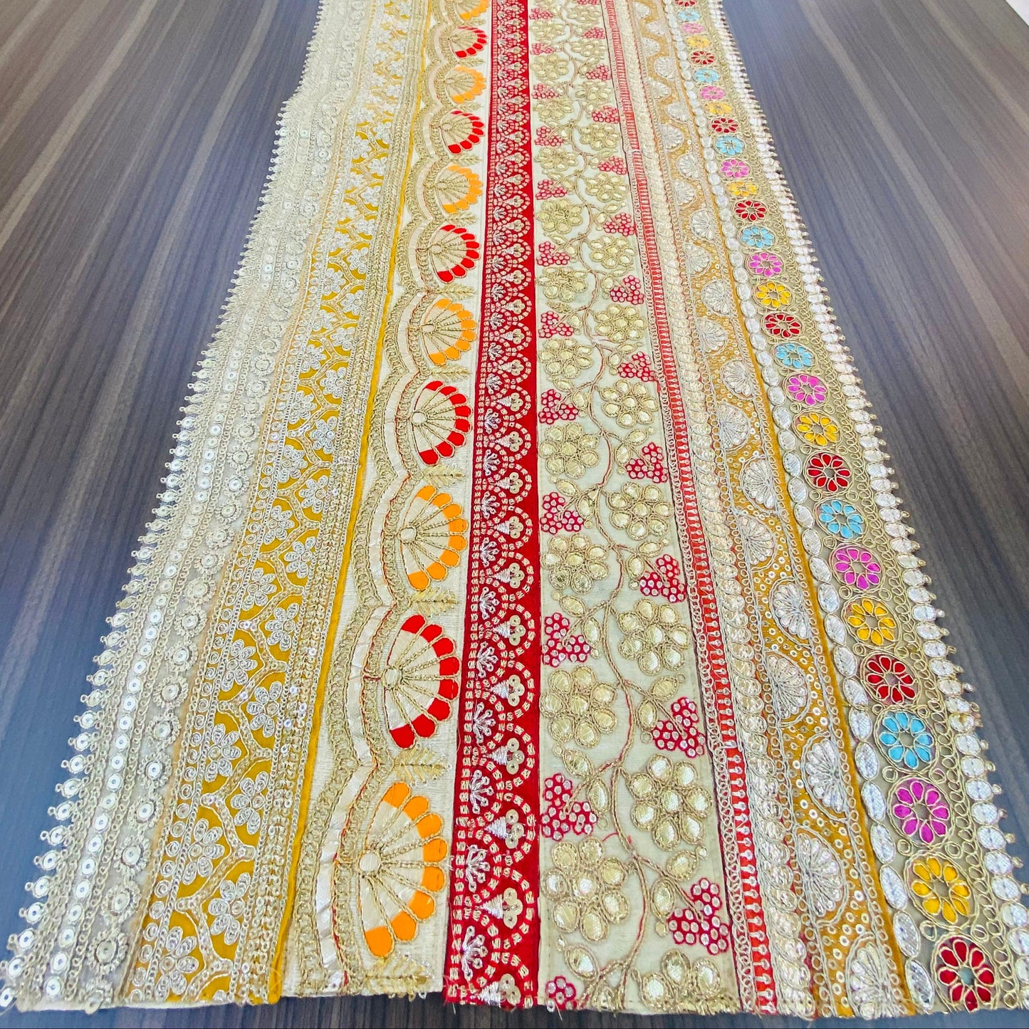 KR - 42 Table Runner