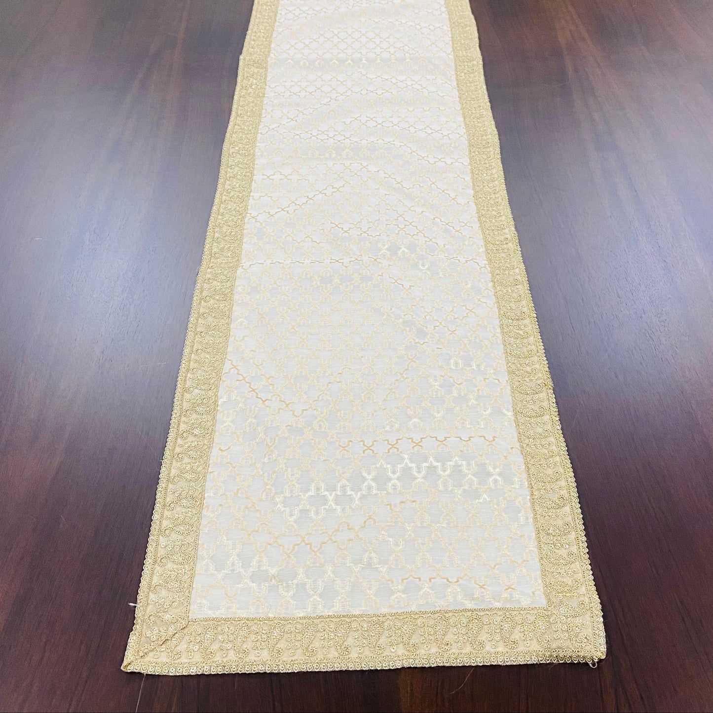 KR - 13 Table Runner