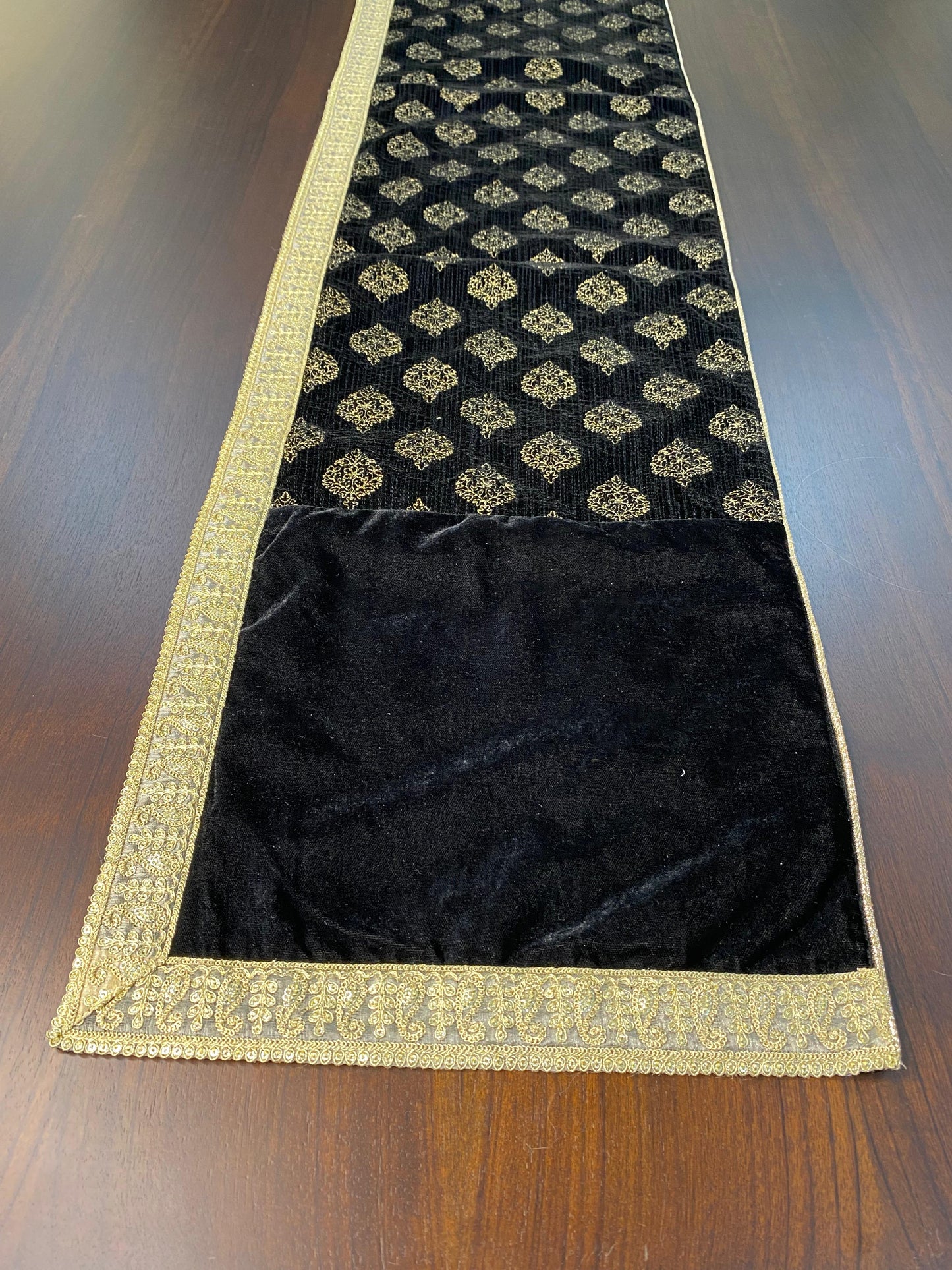 KR-3 Table Runner