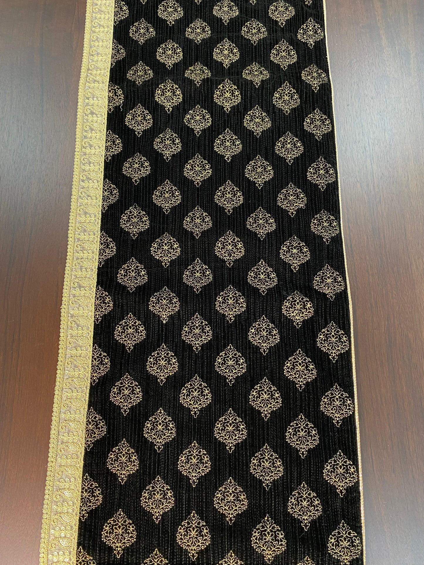 KR-3 Table Runner