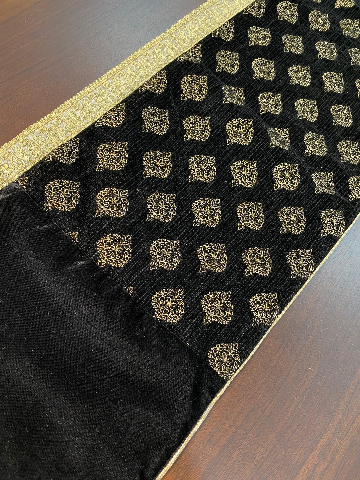 KR-3 Table Runner